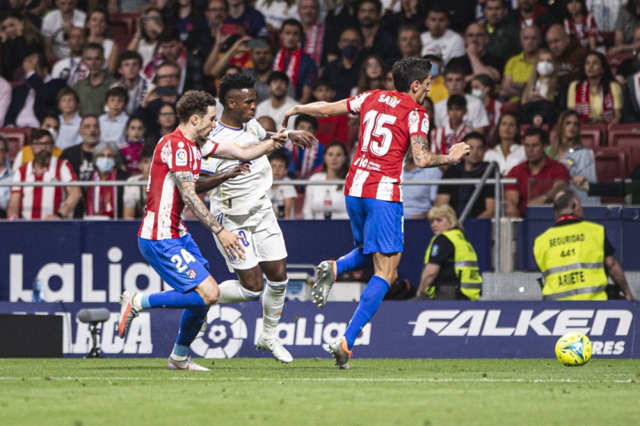 Atletico se 'agață' de locul de Champions League după victoria în fața campioanei Spaniei! Carrasco, unic marcator din penalty _4