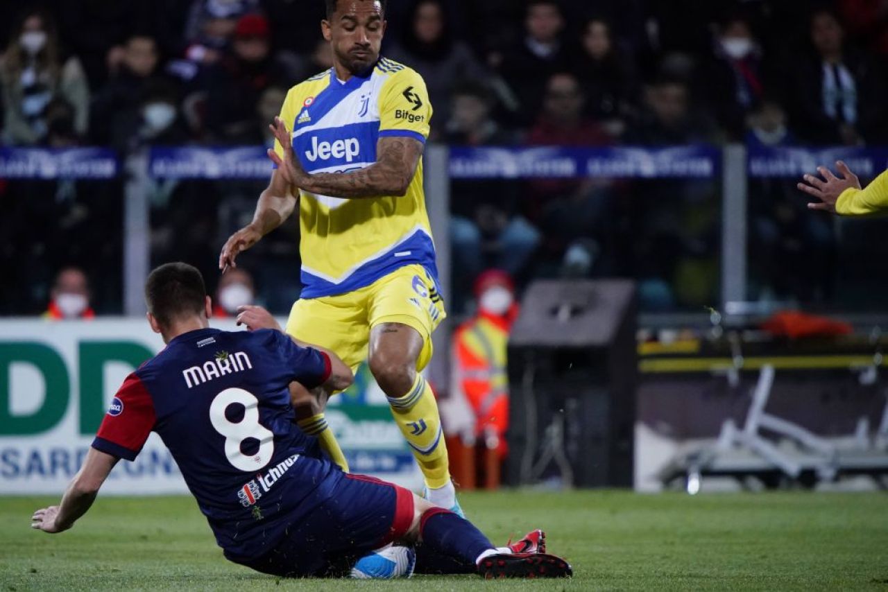 Răzvan Marin, prestație ștearsă în ultimul meci al lui Cagliari! Ce note a primit mijlocașul român, trimis în teren în a doua repriză _5