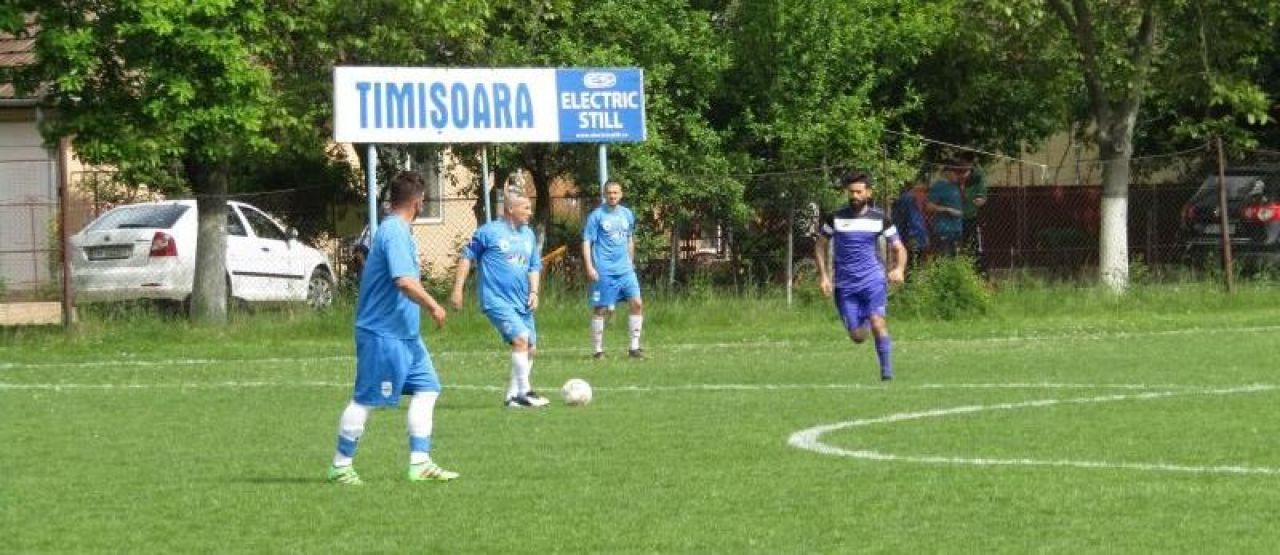 Ultima ispravă a ”tricolorului” cu un meci și un gol la națională, care încă joacă la aproape 58 de ani_2