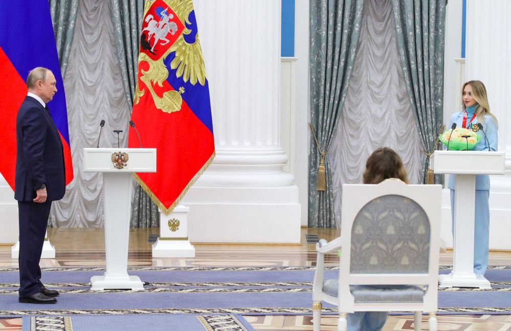 I-a 'dezgustat' pe fani cu gesturile sale, iar acum a comis-o din nou! Ce a făcut campioana olimpică din Rusia de 'Ziua Victoriei'_44