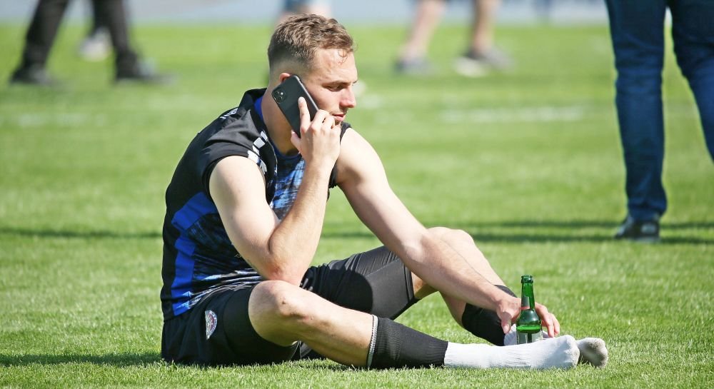 Era 1-1, scor la care gazdele se salvau și oaspeții promovau. Ce s-a întâmplat în ultimele 12 minute: „Zi neagră pentru fotbalul german!”_4