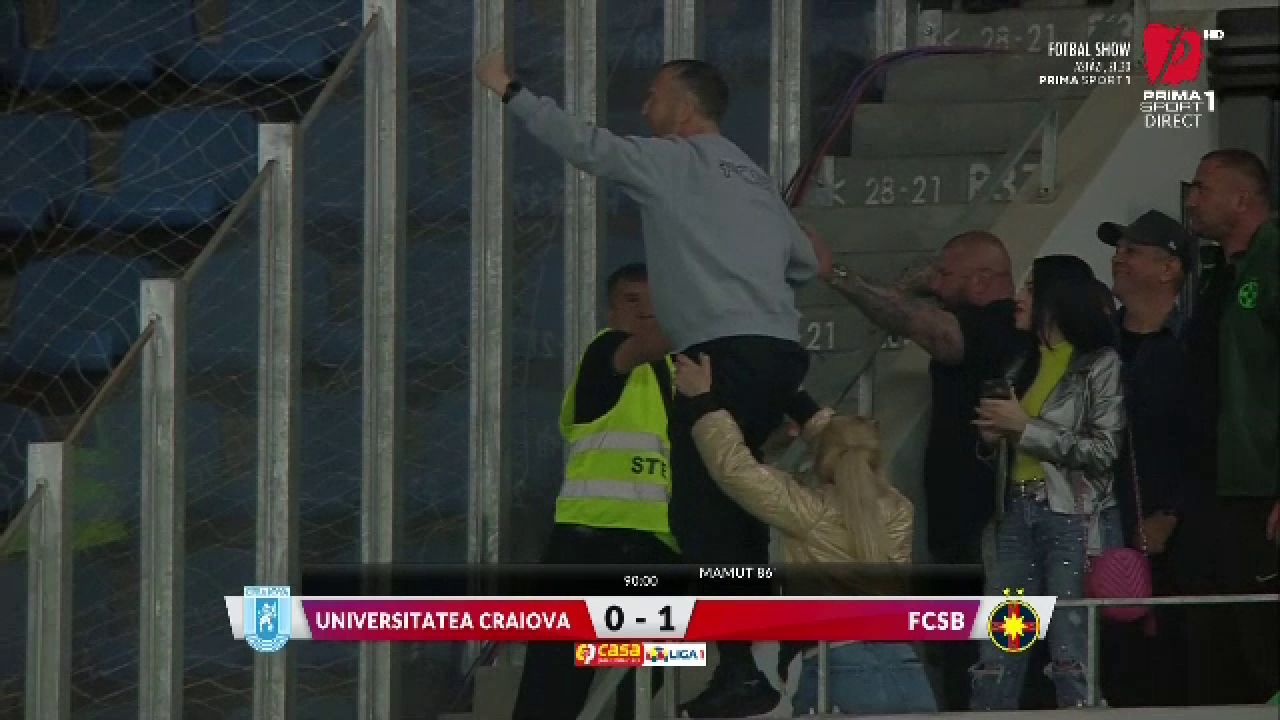 ”Eh... am glumit”. Cum a explicat MM Stoica gestul interpretabil cu steward-ul de la Craiova_5