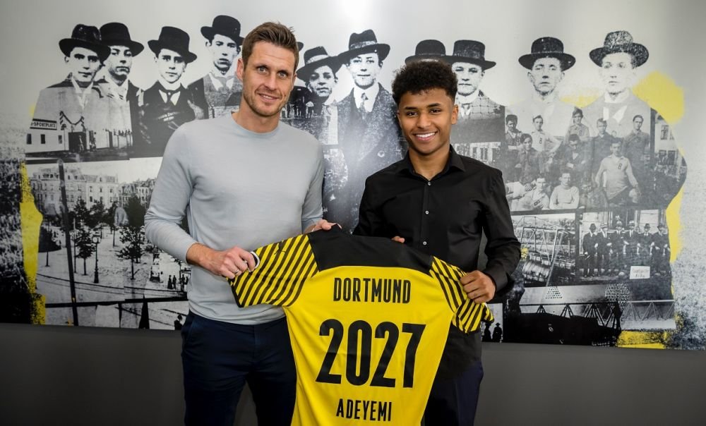 OFICIAL Borussia Dortmund i-a găsit &icirc;nlocuitor lui Haaland! Karim Adeyemi a semnat