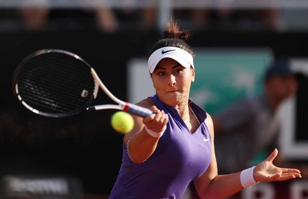 Emma Răducanu, out de la Roma! A abandonat în setul secund al meciului cu Bianca Andreescu_2