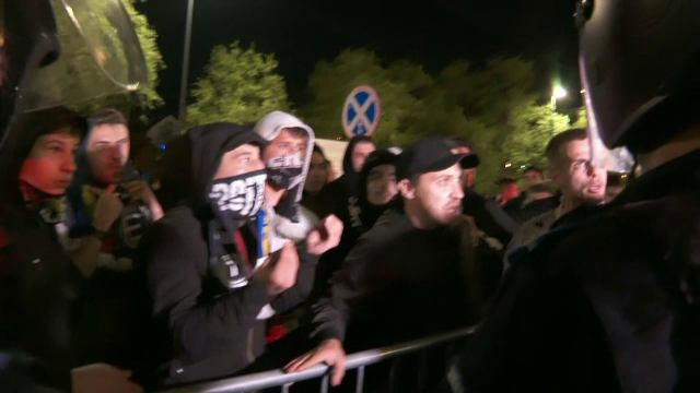 Fanii lui U Cluj și-au ieșit din minți! Ely Fernandes, atacat de suporteri: 
