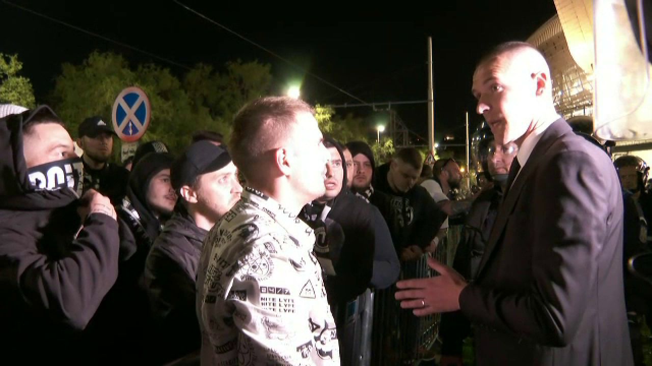 Fanii lui U Cluj și-au ieșit din minți! Ely Fernandes, atacat de suporteri: