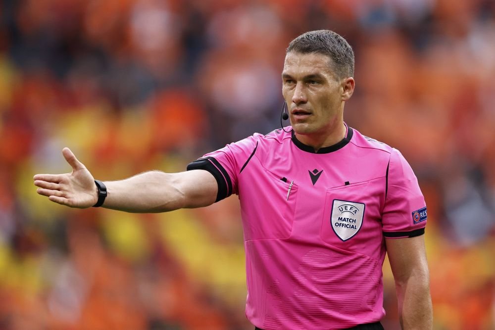 Istvan Kovacs a fost delegat de UEFA să arbitreze o finală europeană!_7