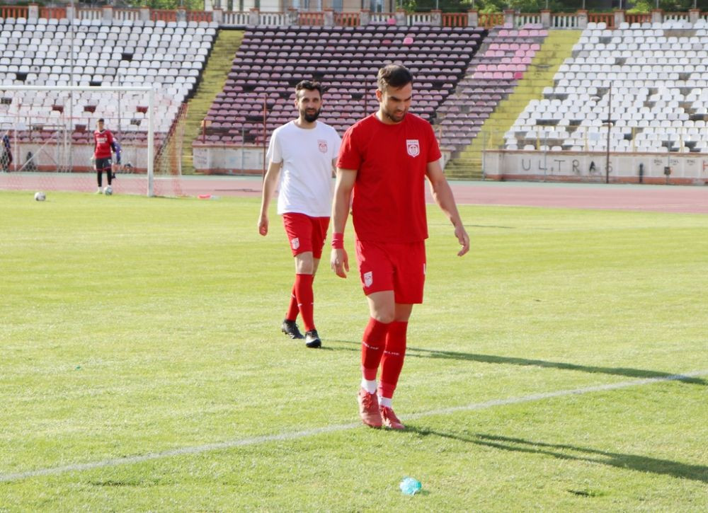 Fiul lui Anghel Iordănescu, eliminat &icirc;n meciul cu rivala alb-roșie din campionat!