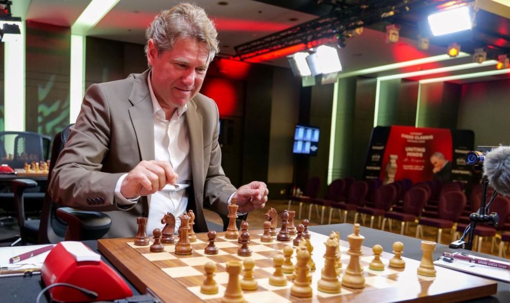 Florin Răducioiu, invitat special. După o pauză de o zi, două victorii și trei remize în runda a șasea a primei etape a Grand Chess Tour 2022_4