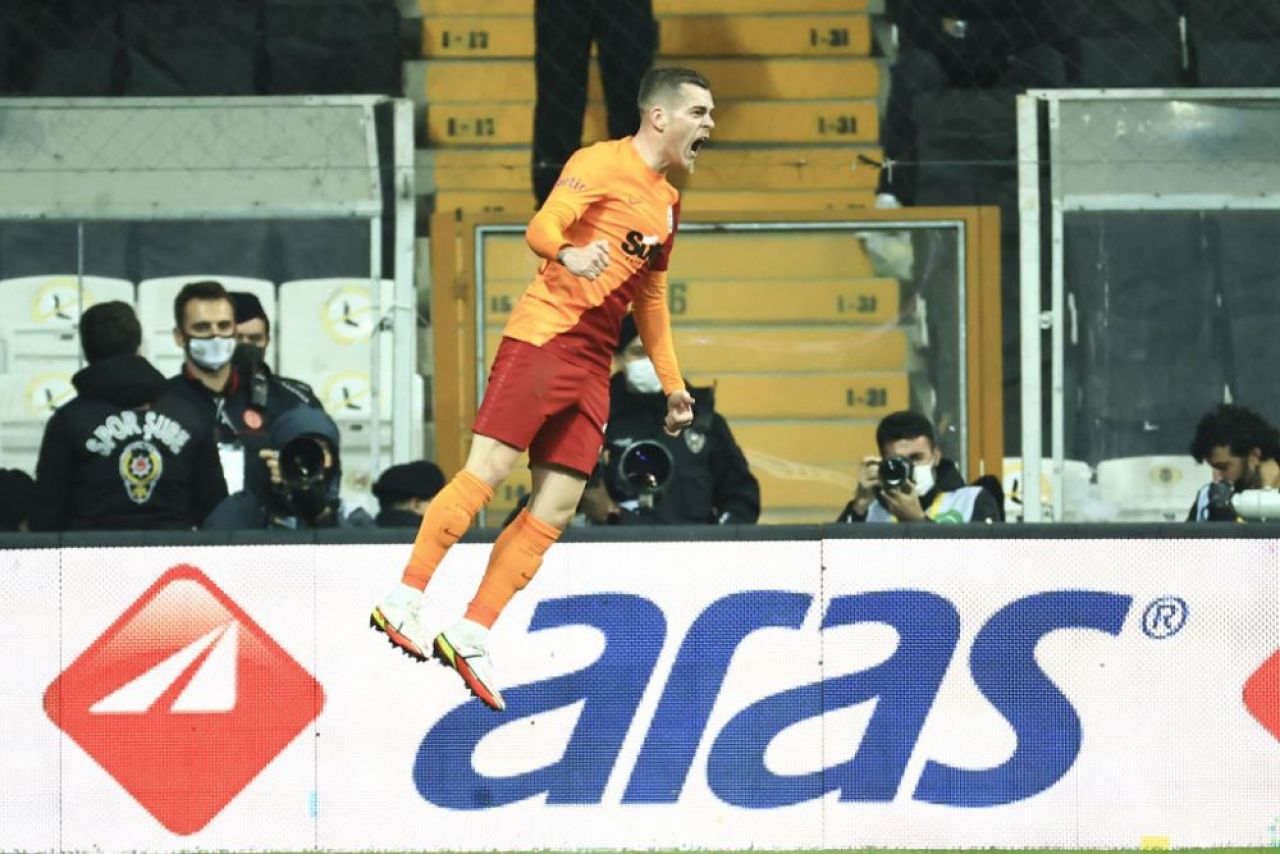 Alexandru Cicâldău a vorbit în presa turcă despre viitorul său la Galatasaray: