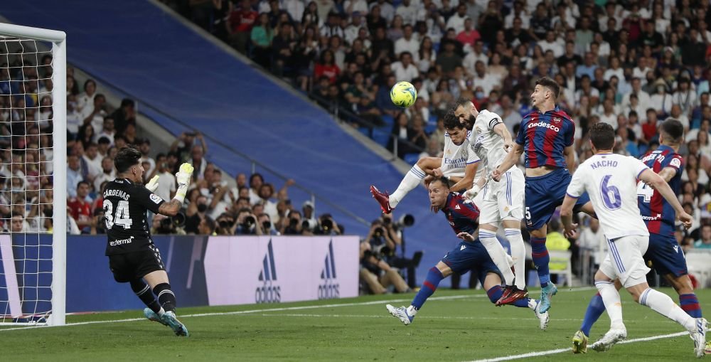 BENZEMAdrid! Atacantul francez al lui Real a egalat performanța lui &rdquo;Raul Madrid&rdquo;