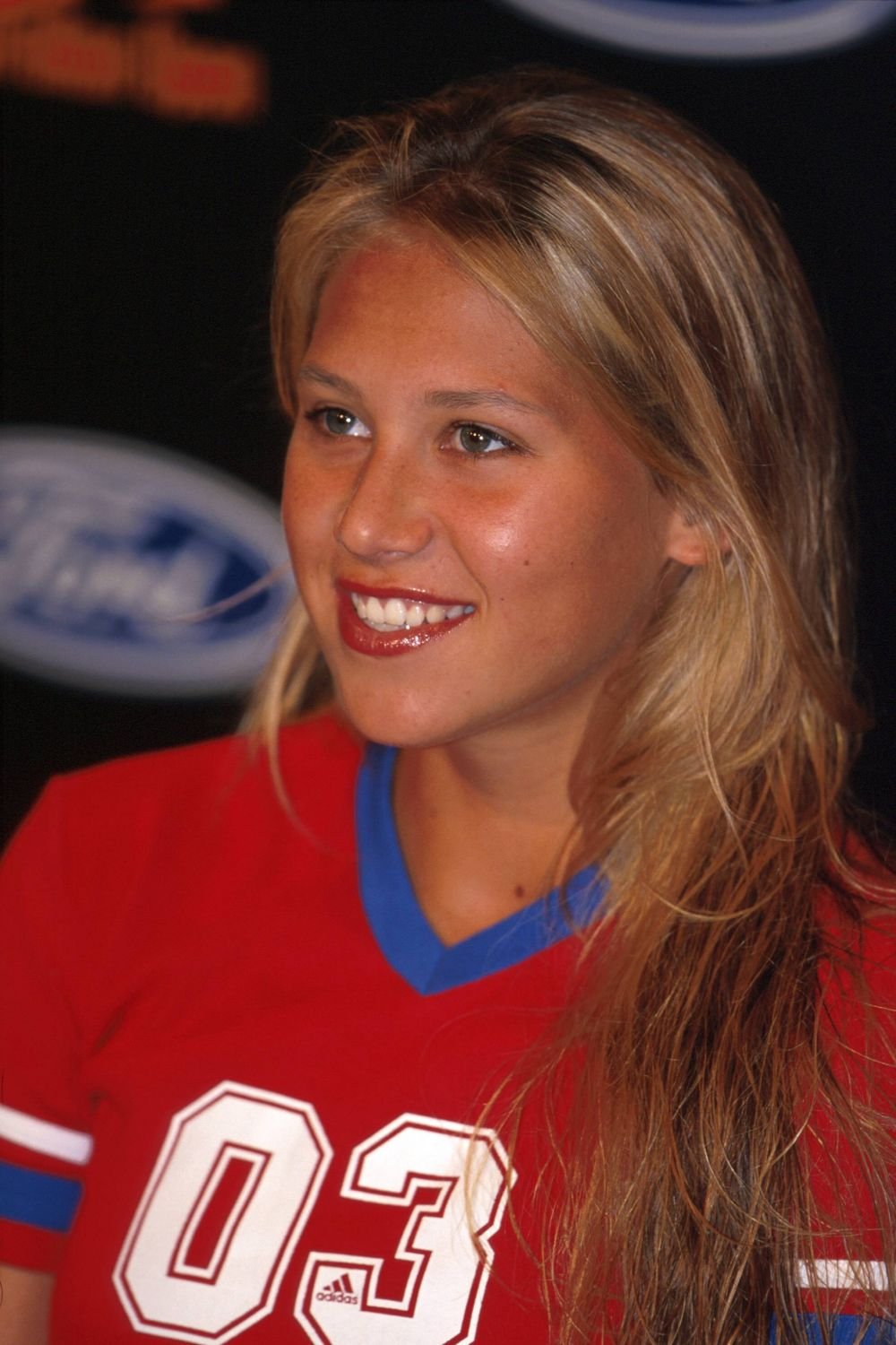 Considerată una dintre cele mai sexy jucătoare de tenis, Anna Kournikova s-a transformat în fată de casă. Imagini rare cu familia rusoaicei _4