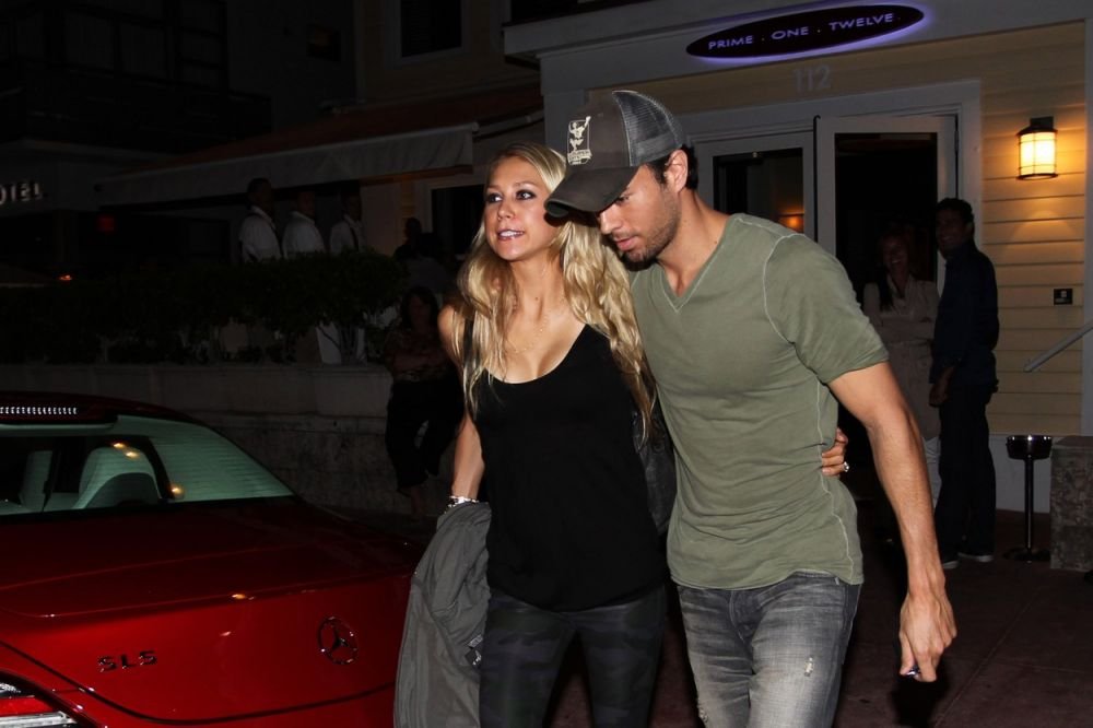 Considerată una dintre cele mai sexy jucătoare de tenis, Anna Kournikova s-a transformat în fată de casă. Imagini rare cu familia rusoaicei _8