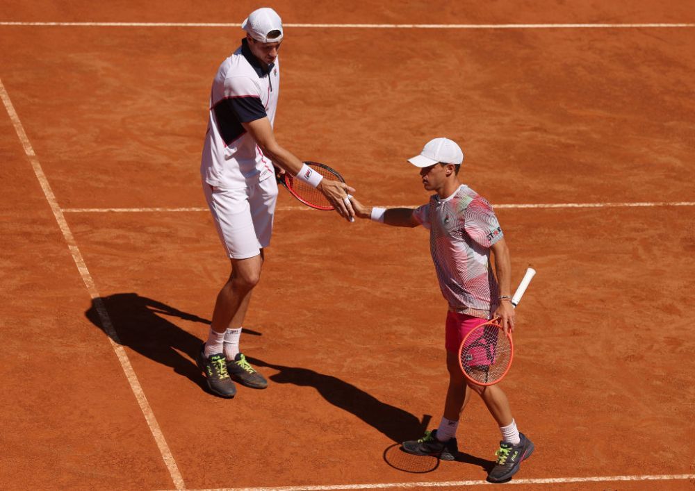 Minunea a ținut mai mult de 3 zile! :) „David și Goliat”, Schwartzman și Isner s-au calificat în finala turneului de dublu, la Roma_5