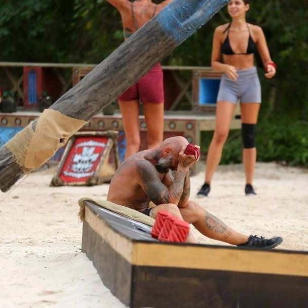 Zmărăndescu și-a acoperit tatuajul cu primul său fiu! Mihai Zmărăndescu nu l-a iertat: „A avut nesimțirea să posteze!” _5