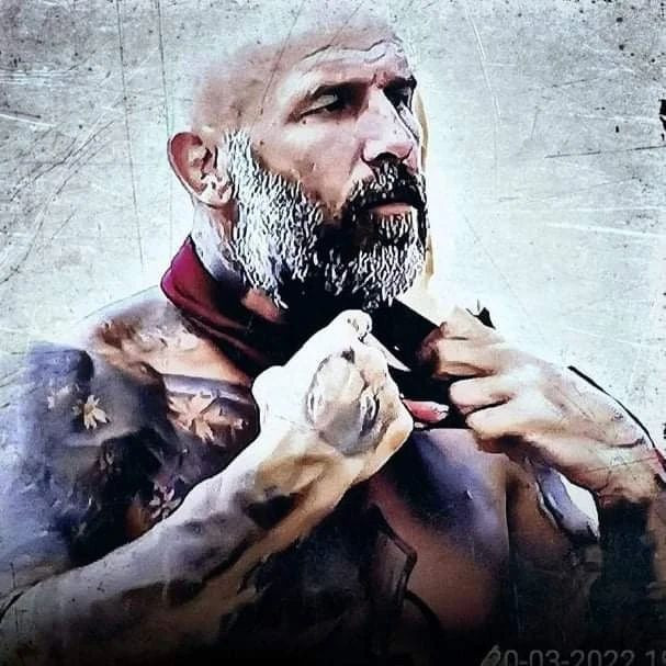 Zmărăndescu și-a acoperit tatuajul cu primul său fiu! Mihai Zmărăndescu nu l-a iertat: „A avut nesimțirea să posteze!” _9