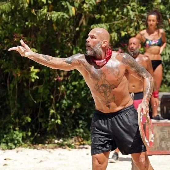 Zmărăndescu și-a acoperit tatuajul cu primul său fiu! Mihai Zmărăndescu nu l-a iertat: „A avut nesimțirea să posteze!” _11