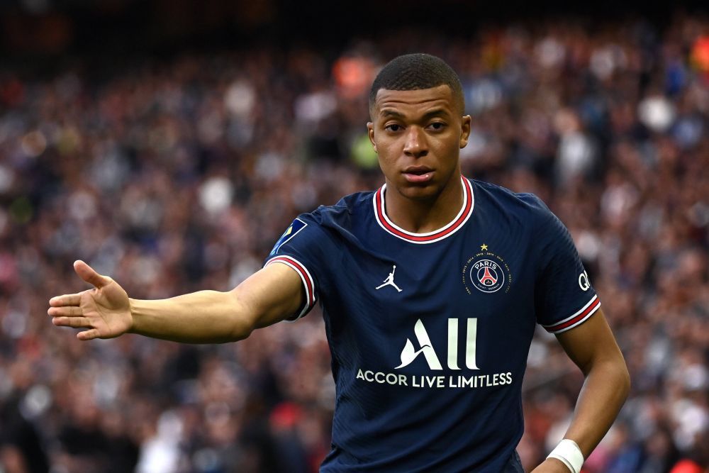 Îl urcă pe un munte de bani! PSG și ultima ofertă pentru Kylian Mbappe: salariu de nerefuzat ca să uite de Real Madrid_11