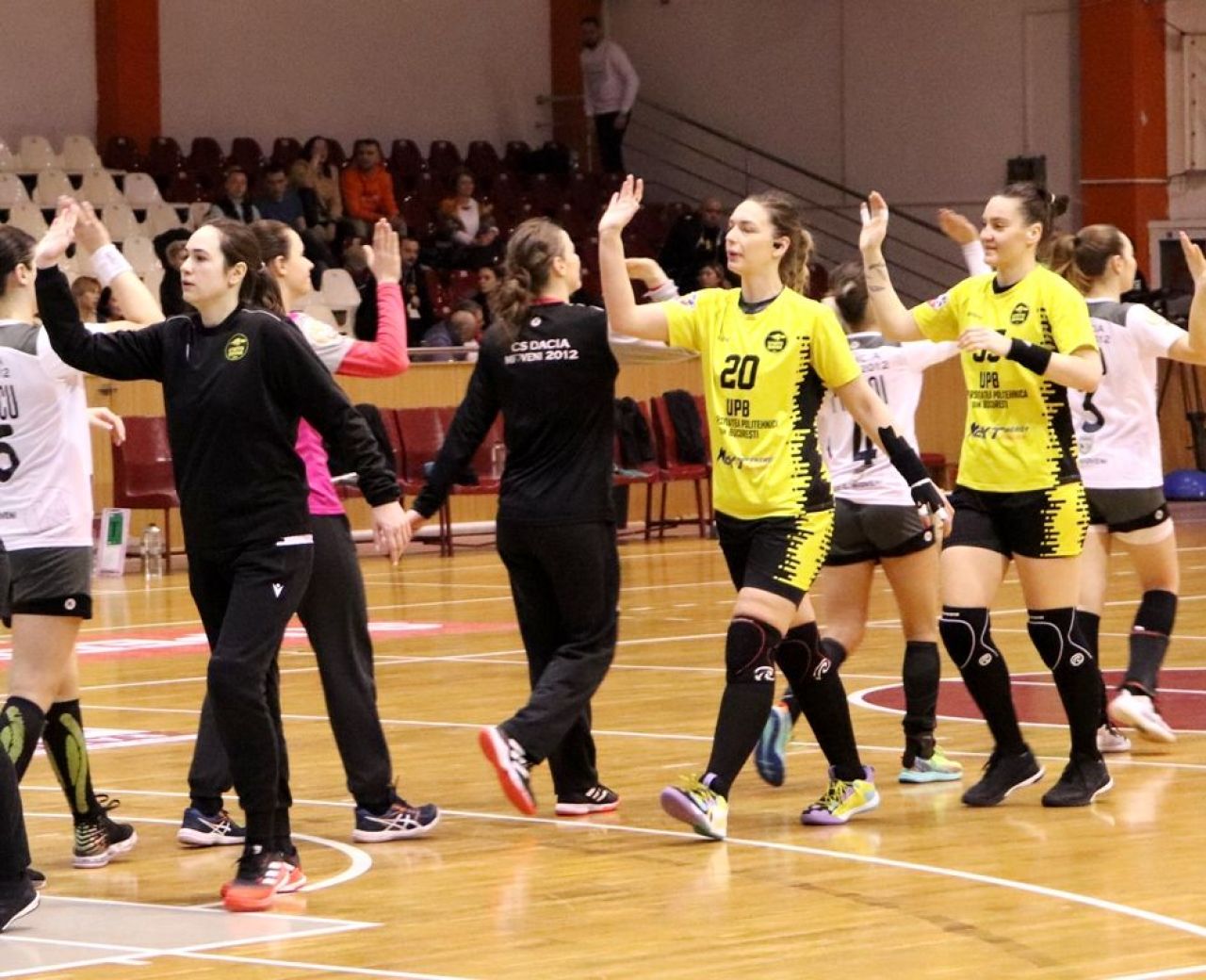 O fostă campioană europeană la handbal vrea să se stabilească la București: