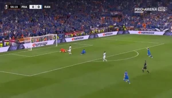 Rangers dă lovitura la Sevilla! Aribo deschide scorul după o greșeală în apărarea nemților.