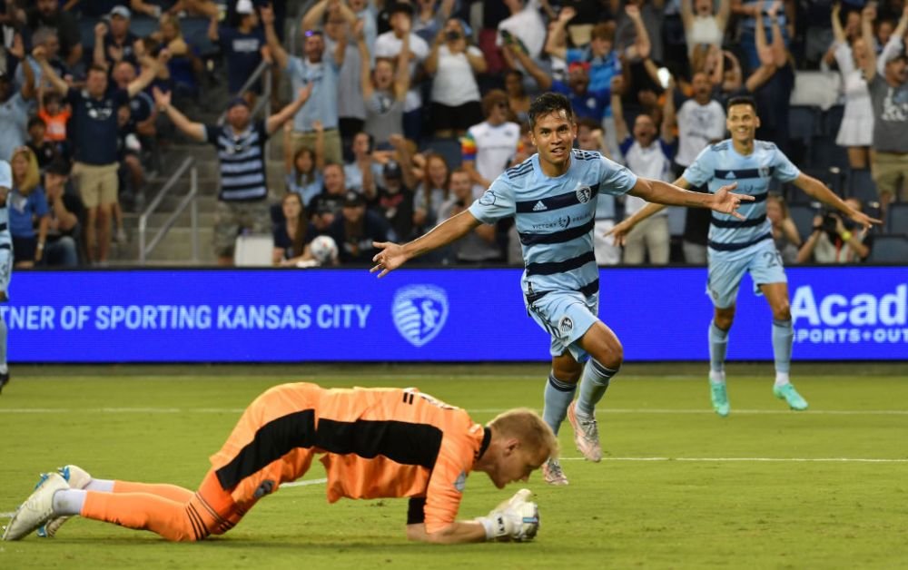 Meci haotic în MLS! Patru jucători au primit cartonașul roșu în ultimele minute ale partidei_4
