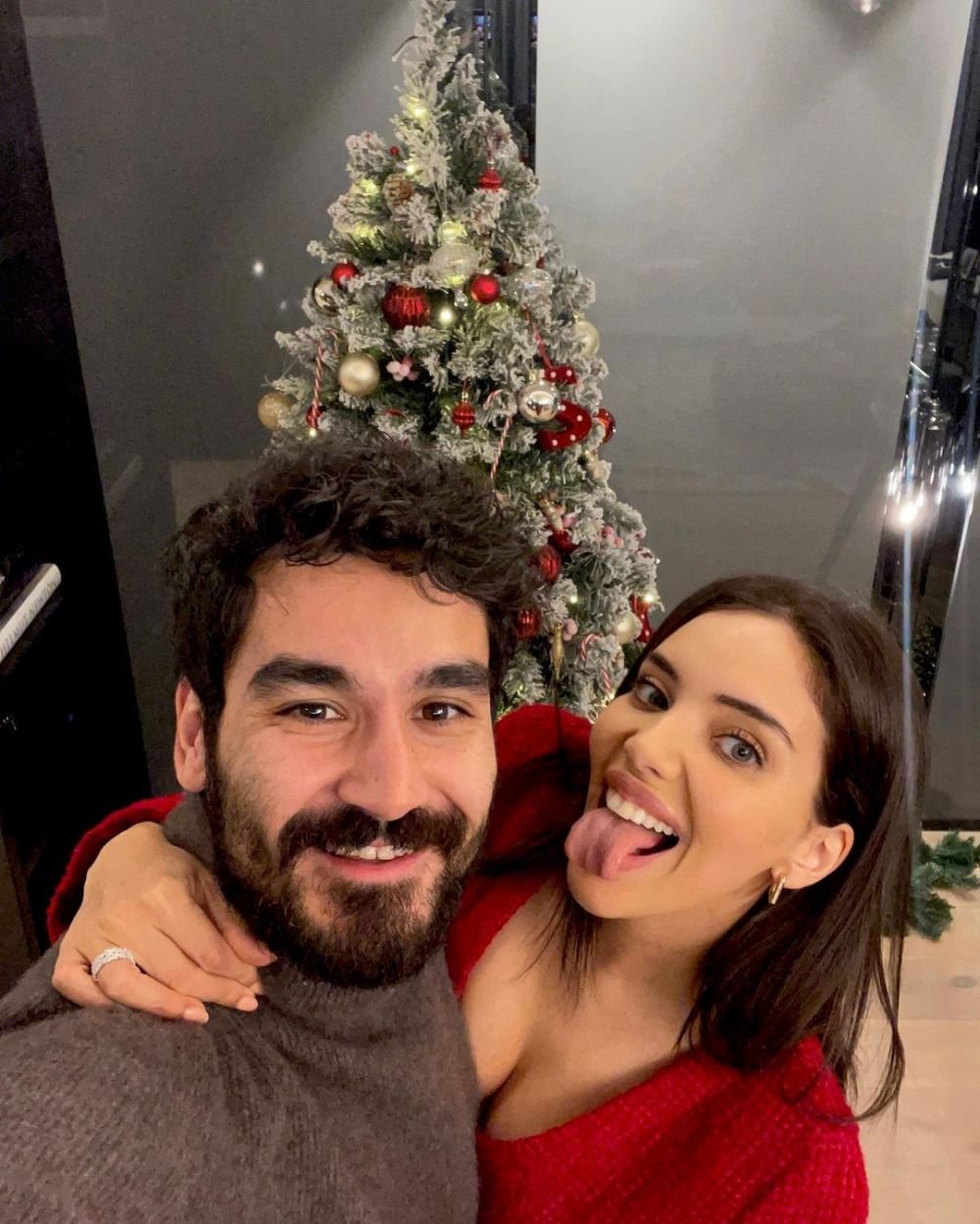 A zburat în secret la Madrid, iar toți spuneau că semnează cu Real! Gundogan a 'semnat' cu un model ultra sexy! Ea l-a dat de gol _41