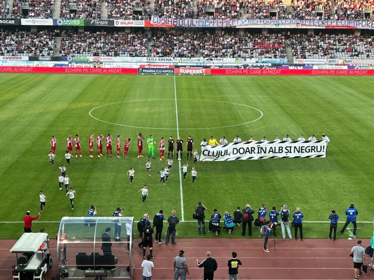Universitatea Cluj - Dinamo 2-0 | Dezastru pentru 'câini' pe Cluj Arena! Echipa lui Uhrin trebuie să facă o 'minune' pentru a evita retrogradarea _1