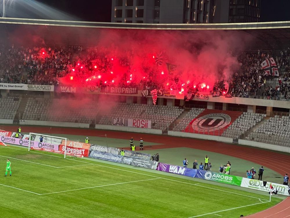 „Prestația voastră e de carnaval!” / „Degeaba aveți orgasme, t***e masculine!” Mesajele afișate de fanii lui U Cluj și Dinamo _9