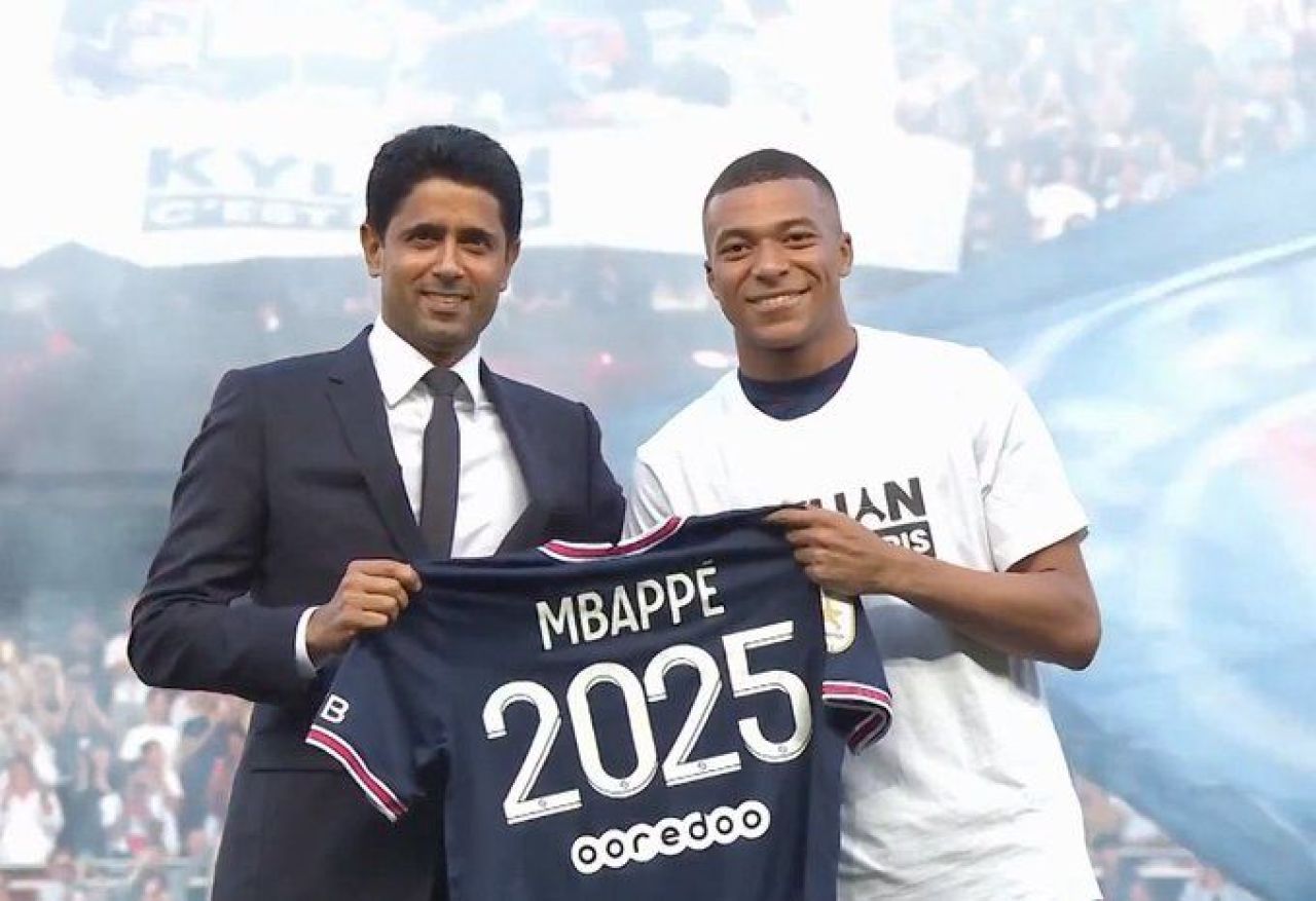 NEWS ALERT! Paris Saint-Germain a anunțat OFICIAL prelungirea contractului lui Kylian Mbappe! _2