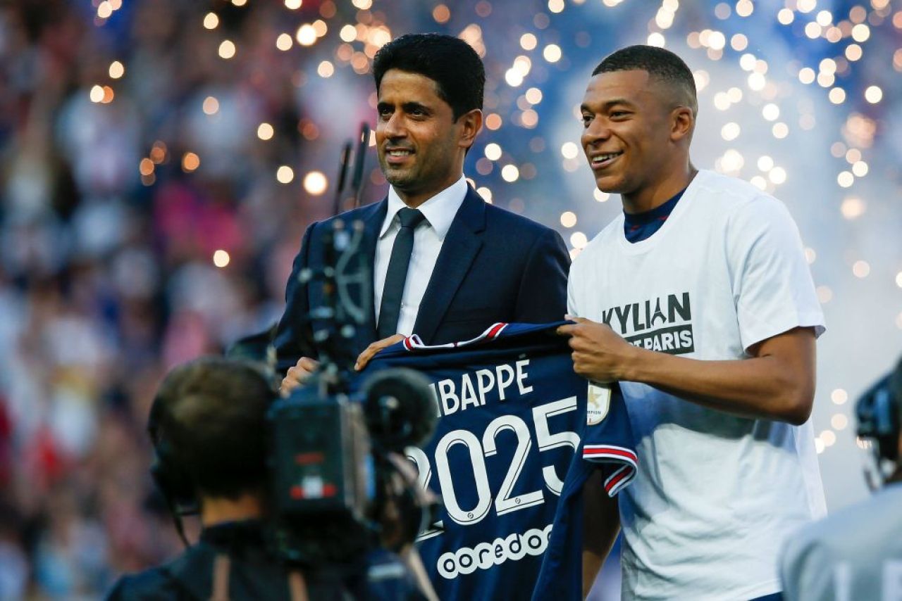 NEWS ALERT! Paris Saint-Germain a anunțat OFICIAL prelungirea contractului lui Kylian Mbappe! _4