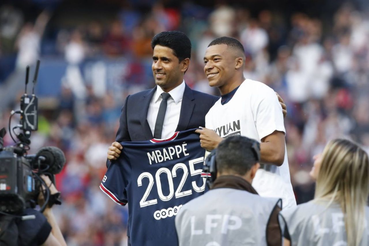 NEWS ALERT! Paris Saint-Germain a anunțat OFICIAL prelungirea contractului lui Kylian Mbappe! _8