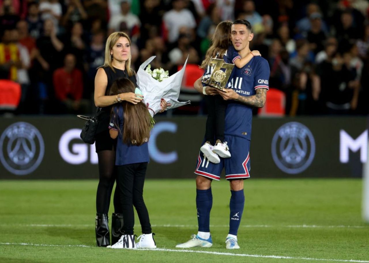 Momente emoționante pe Parc des Princes! Di Maria a marcat la ultimul său meci în tricoul lui PSG și a izbucnit în plâns! Stadionul i-a cântat numele _7