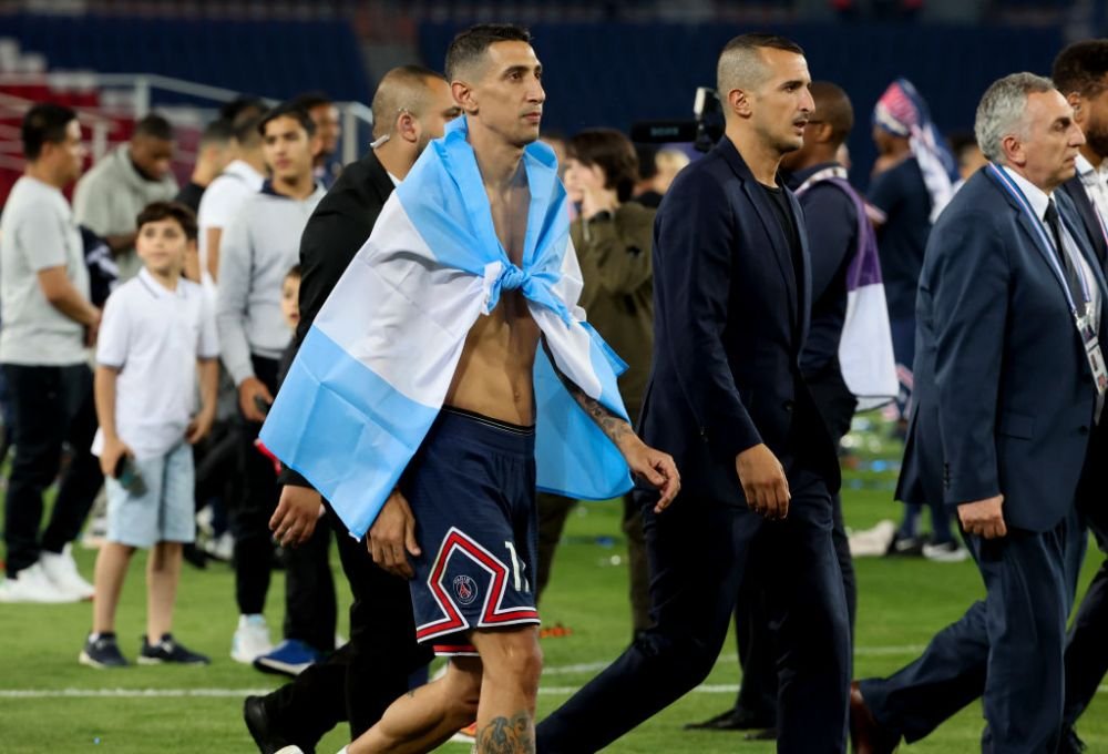 Momente emoționante pe Parc des Princes! Di Maria a marcat la ultimul său meci în tricoul lui PSG și a izbucnit în plâns! Stadionul i-a cântat numele _8