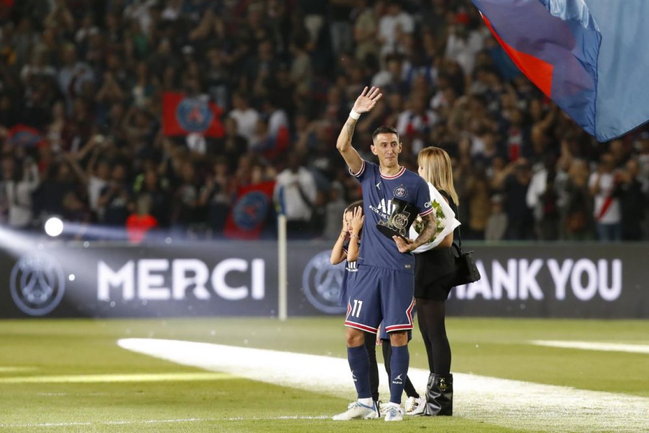 Momente emoționante pe Parc des Princes! Di Maria a marcat la ultimul său meci în tricoul lui PSG și a izbucnit în plâns! Stadionul i-a cântat numele _20
