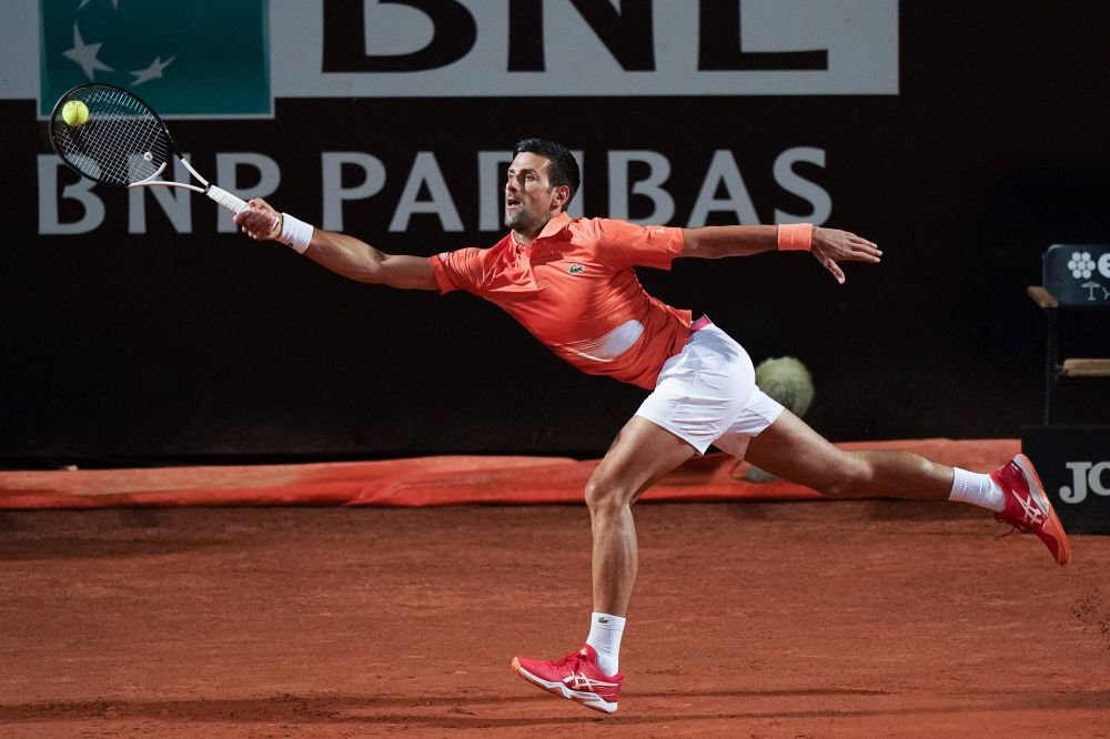 Novak Djokovic, prins la mijloc și de pandemie, și de război: s&acirc;rbii acuză că a fost &bdquo;jefuit&rdquo; de 4000 de puncte ATP