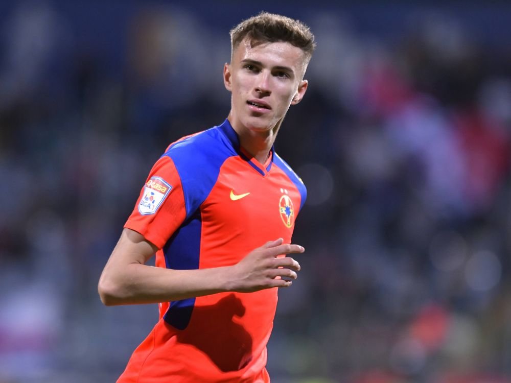 Cu cine a văzut Dan Petrescu meciul dintre CFR Cluj și FCSB_19