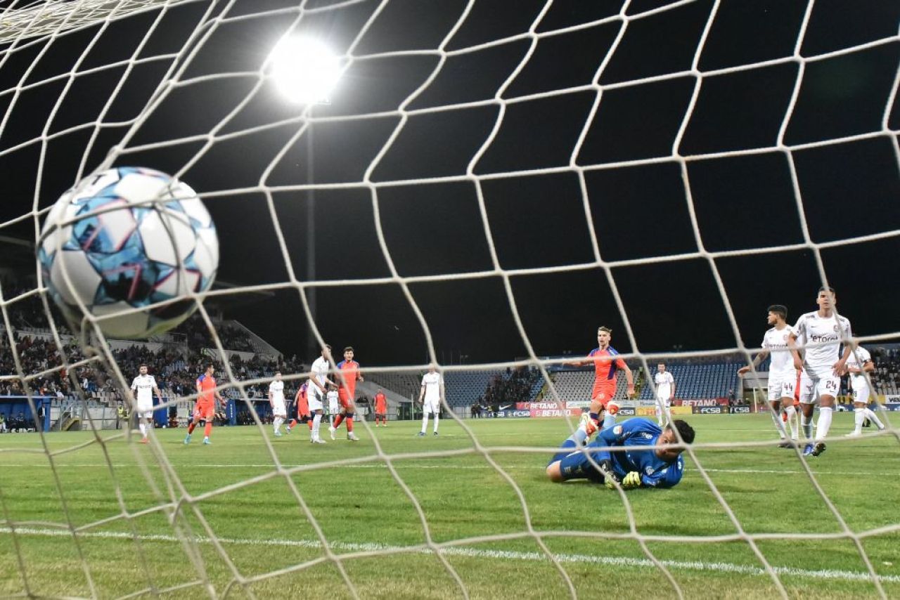Panduru susține că un titular de la FCSB a bătut pasul pe loc_7