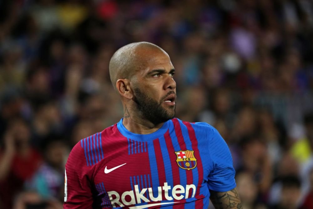 Dani Alves vrea să rămână la Barcelona și pentru următorul sezon. „Nu ține de mine, dar sunt recunoscător!”_2