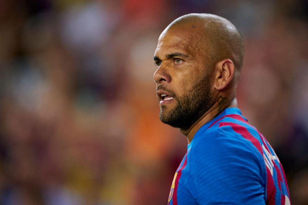 Dani Alves vrea să rămână la Barcelona și pentru următorul sezon. „Nu ține de mine, dar sunt recunoscător!”_6