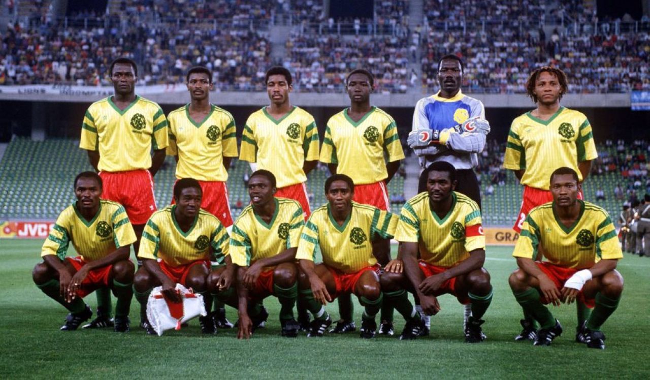 Roger Milla, atacantul care l-a amețit pe Andone la Mondialul din 1990, s-a retras definitiv la 70 de ani!_2