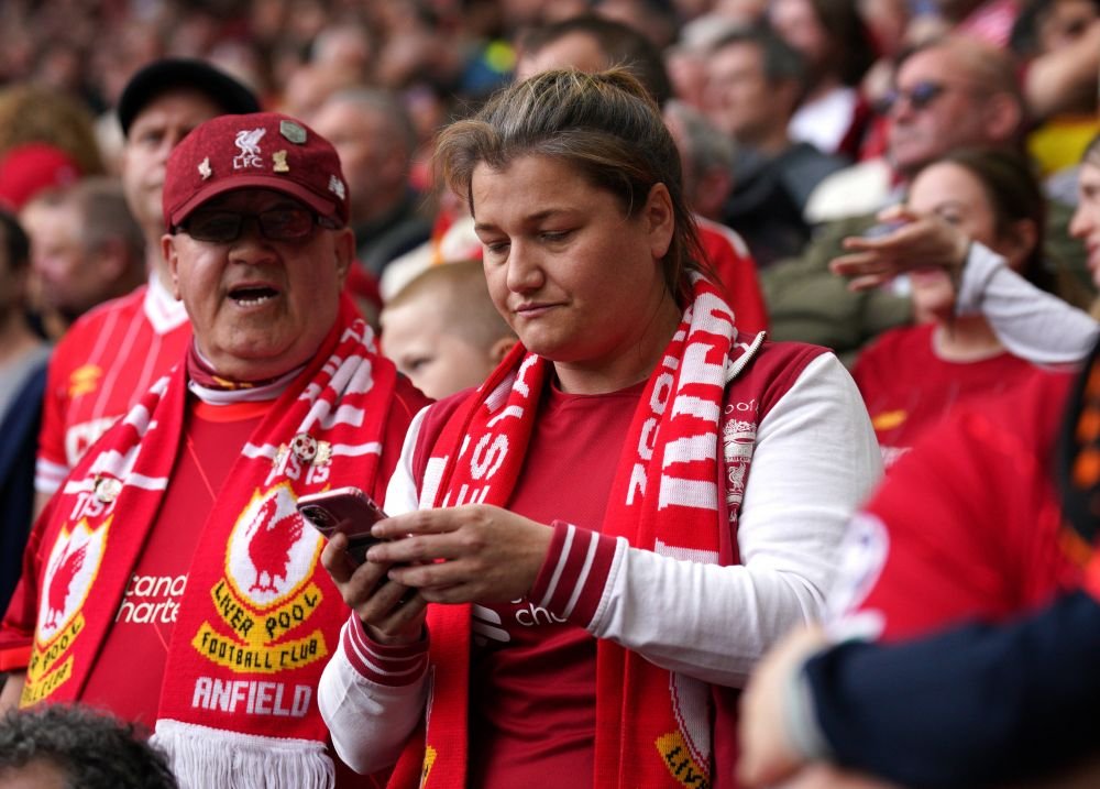 Momentul în care Liverpool a crezut că e campioană: fanii au început petrecerea după ce au devenit victimele unei farse_14