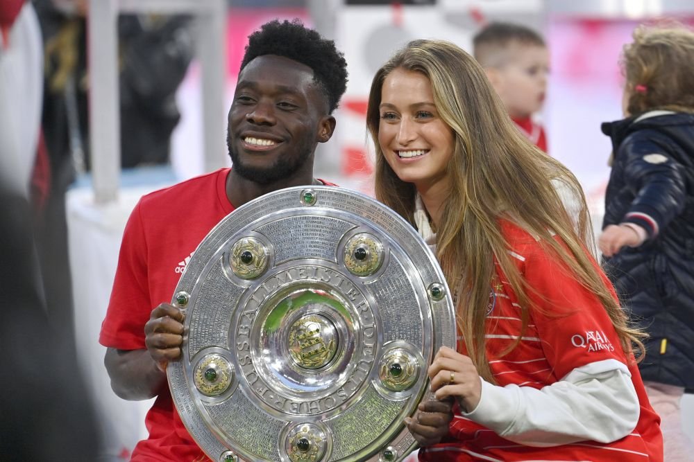Alphonso Davies s-a despărțit de iubita sa, jucătoare la PSG: „Zvonurile despre ea nu sunt adevărate!” _13