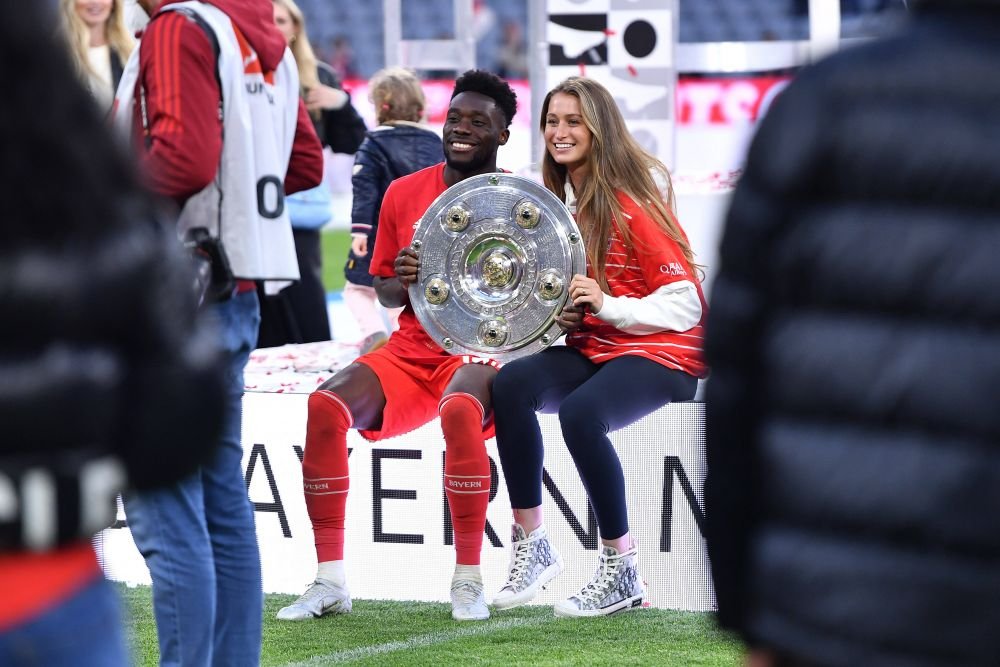 Alphonso Davies s-a despărțit de iubita sa, jucătoare la PSG: „Zvonurile despre ea nu sunt adevărate!” _16