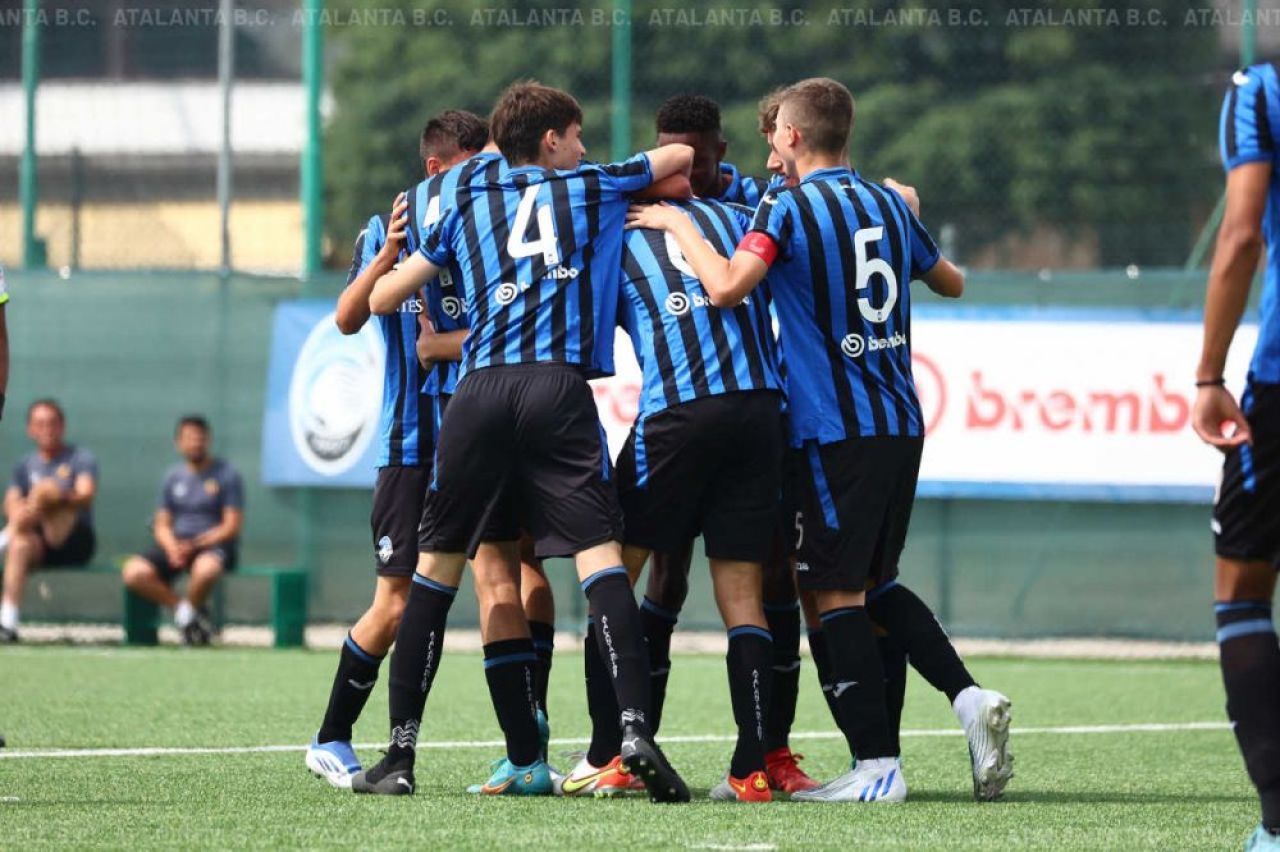 Gigantul român din naționala Italiei a marcat golul care o ține pe Atalanta în cursa spre titlul de campioană!_2