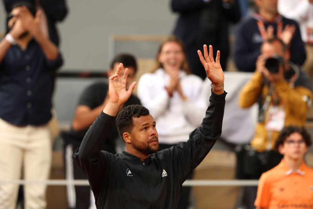 „Mă întreb dacă acesta nu e cel mai frumos moment din cariera mea” Francezii l-au omagiat cum se cuvine pe Jo-Wilfried Tsonga, la retragere