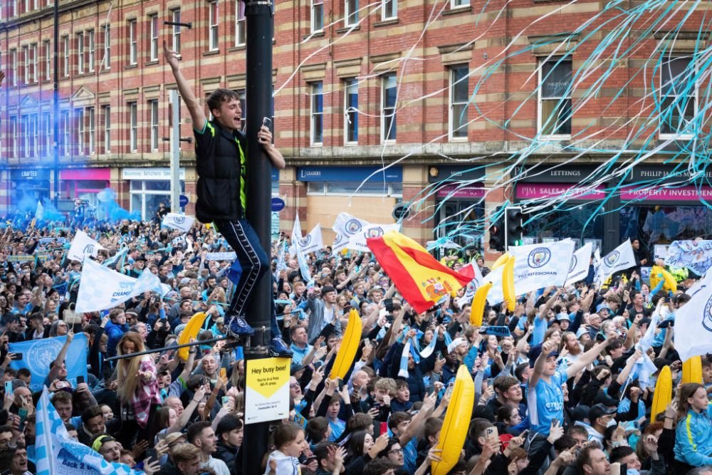Manchester City, ținta ironiilor după sărbătoarea titlului: „Petrol versus istorie! / La nunțile din Asia sunt mai mulți oameni!” _2