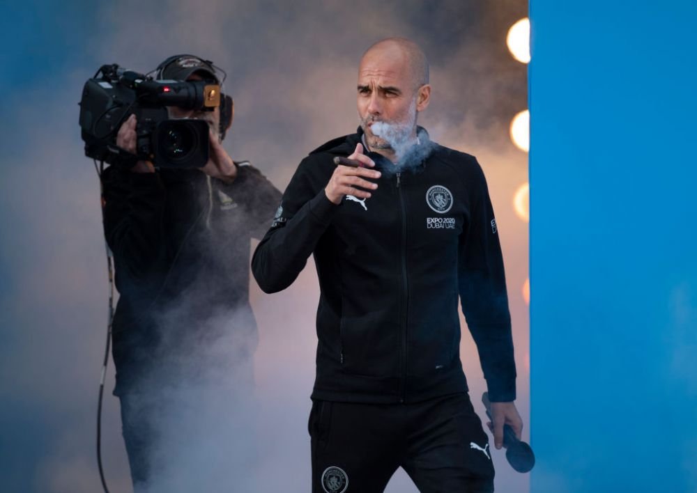 Manchester City, ținta ironiilor după sărbătoarea titlului: „Petrol versus istorie! / La nunțile din Asia sunt mai mulți oameni!” _12