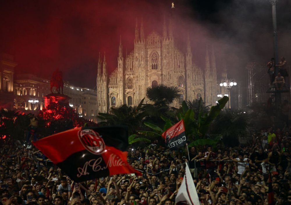 Manchester City, ținta ironiilor după sărbătoarea titlului: „Petrol versus istorie! / La nunțile din Asia sunt mai mulți oameni!” _19