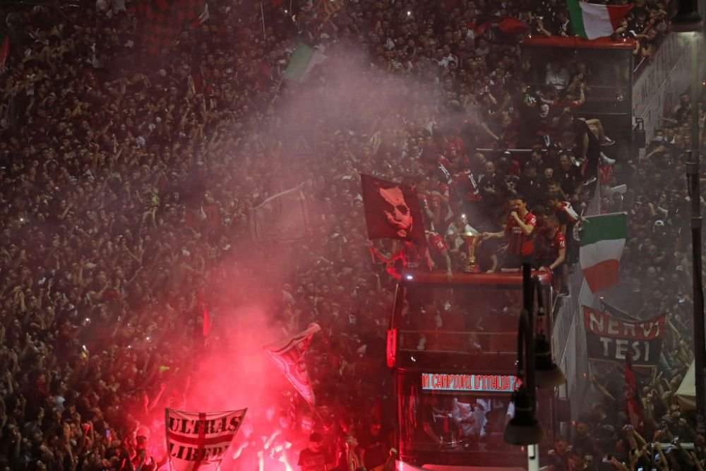 Manchester City, ținta ironiilor după sărbătoarea titlului: „Petrol versus istorie! / La nunțile din Asia sunt mai mulți oameni!” _21