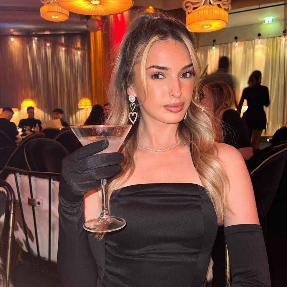 Rebelul fotbalului englez, pregătit pentru nuntă? Cum arată iubita lui Grealish: sunt împreună de zece ani, iar tânăra i-a iertat escapadele_52